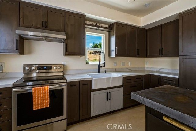 56833 Oakwood, Yucca Valley, CA 92284