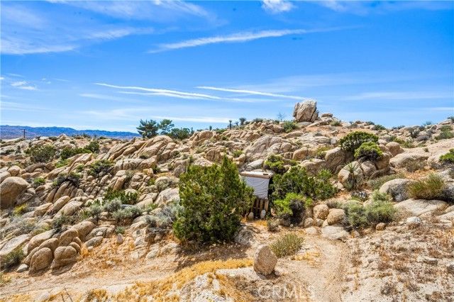 56833 Oakwood, Yucca Valley, CA 92284