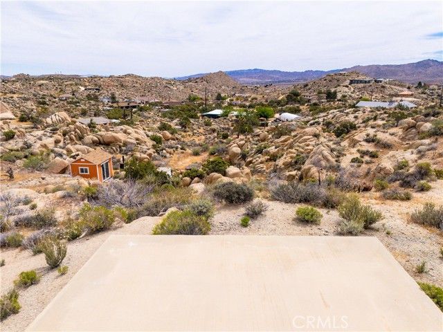 56833 Oakwood, Yucca Valley, CA 92284
