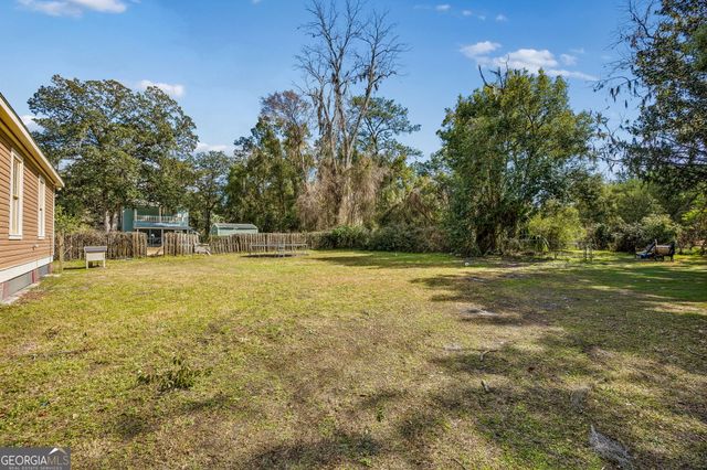 205 W 3rd Street, Woodbine, GA 31569