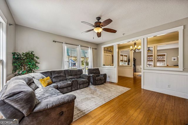 205 W 3rd Street, Woodbine, GA 31569