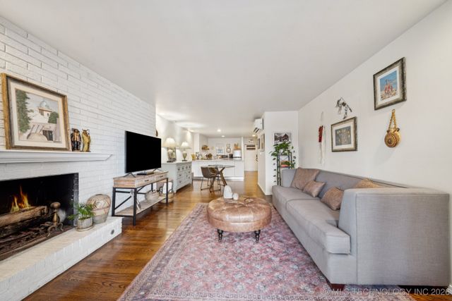 1107 E 45th Place 15, Tulsa, OK 74105