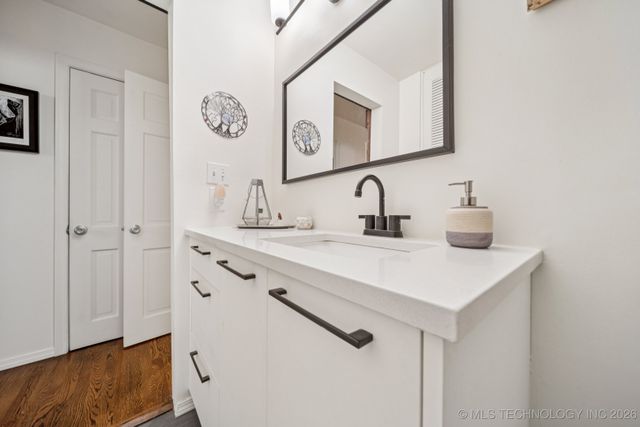 1107 E 45th Place 15, Tulsa, OK 74105