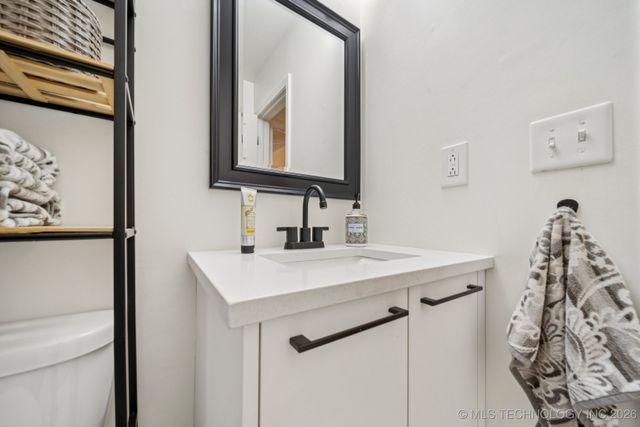 1107 E 45th Place 15, Tulsa, OK 74105