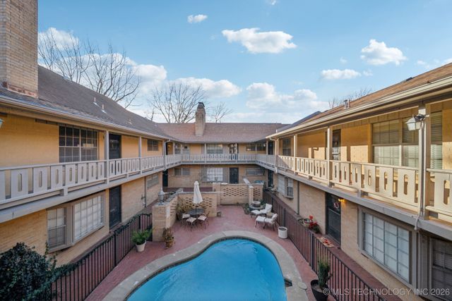 1107 E 45th Place 15, Tulsa, OK 74105