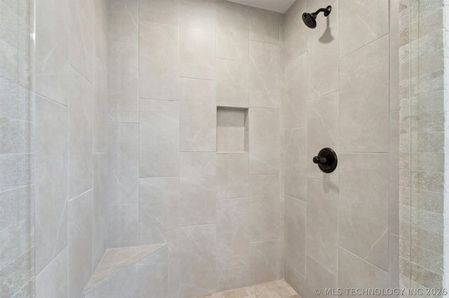 17552 S 52nd East Avenue, Bixby, OK 74008