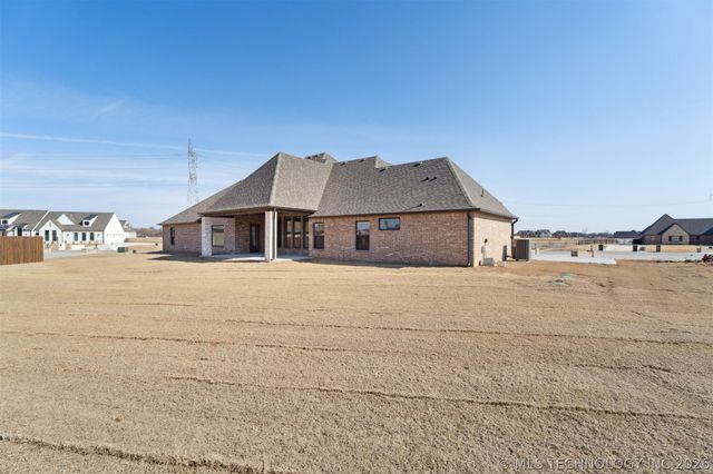 17552 S 52nd East Avenue, Bixby, OK 74008