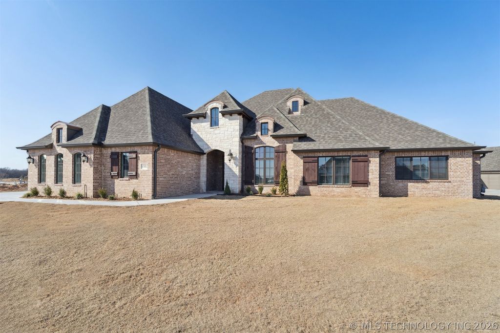 17552 S 52nd East Avenue, Bixby, OK 74008