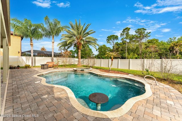 1390 Talon Way, Melbourne, FL 32934