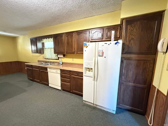 6105 N state road 59, Linton, IN 47441