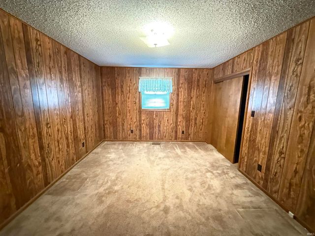 6105 N state road 59, Linton, IN 47441