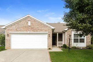 8018 Ithaca Way, Indianapolis, IN 46239