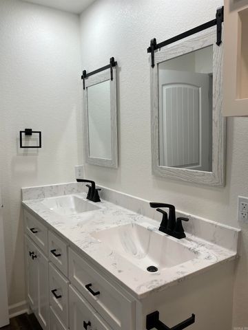 204 S Apple Street, Beebe, AR 72012