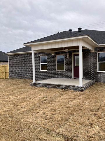 204 S Apple Street, Beebe, AR 72012