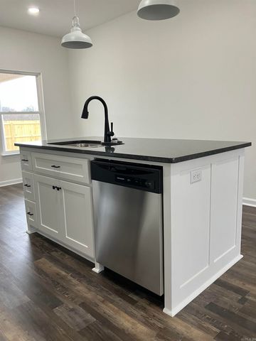 204 S Apple Street, Beebe, AR 72012