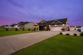 223 R C Thompson Road, Chesnee, SC 29323