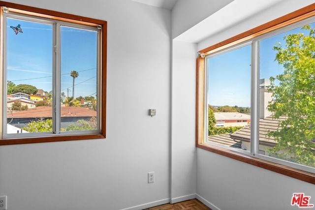 2921 11th Street, Santa Monica, CA 90405