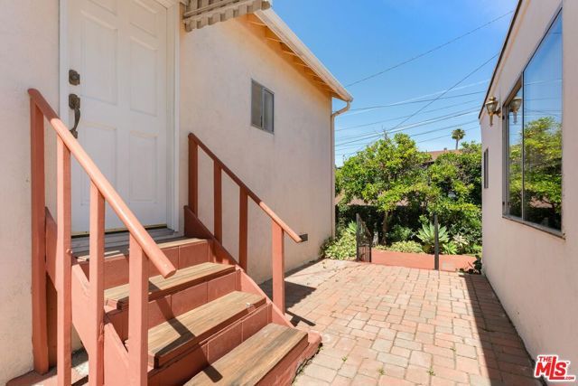 2921 11th Street, Santa Monica, CA 90405