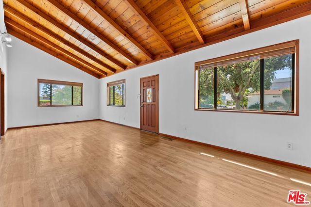 2921 11th Street, Santa Monica, CA 90405