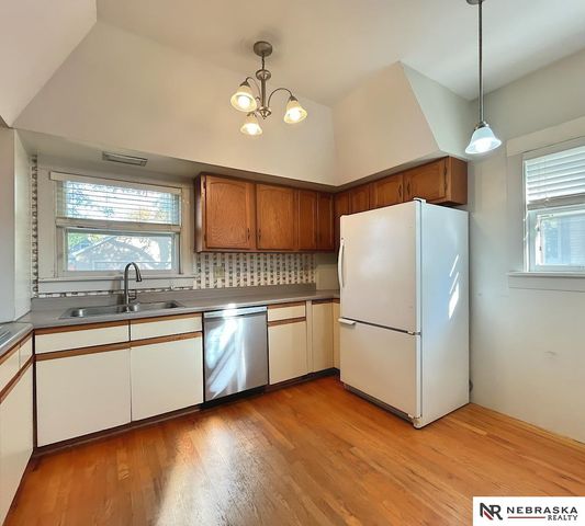 2614 A Street, Lincoln, NE 68502