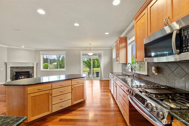 937 Secord Court, Camano Island, WA 98282