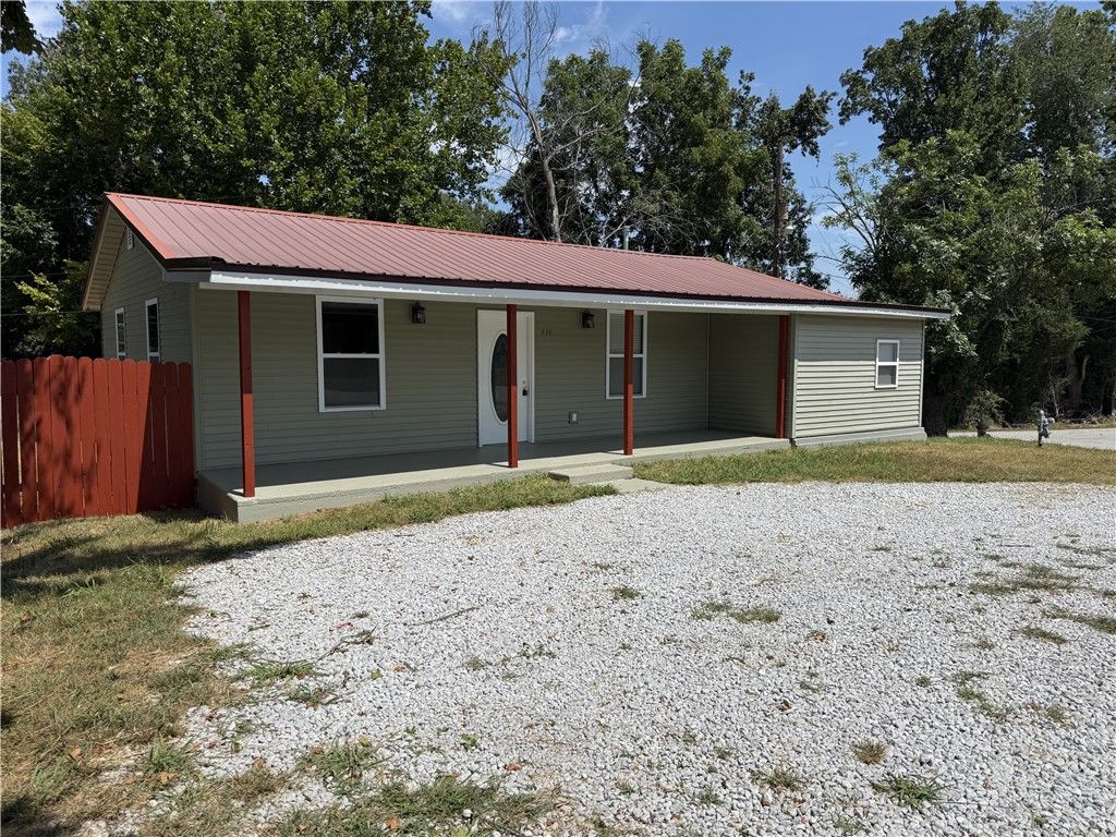 216 Coy Street, Harrison, AR 72601