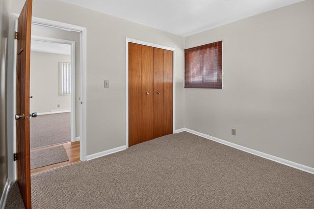 8536 18th AVENUE, Kenosha, WI 53143