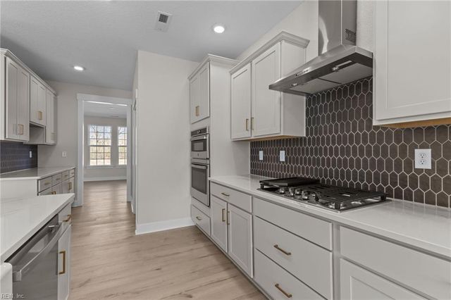 339 Rhapsody DR, Suffolk, VA 23435