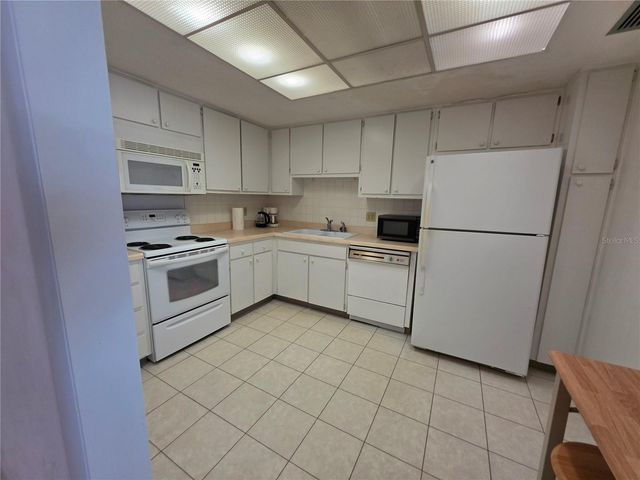 675 S GULFVIEW BOULEVARD 1007, Clearwater, FL 33767