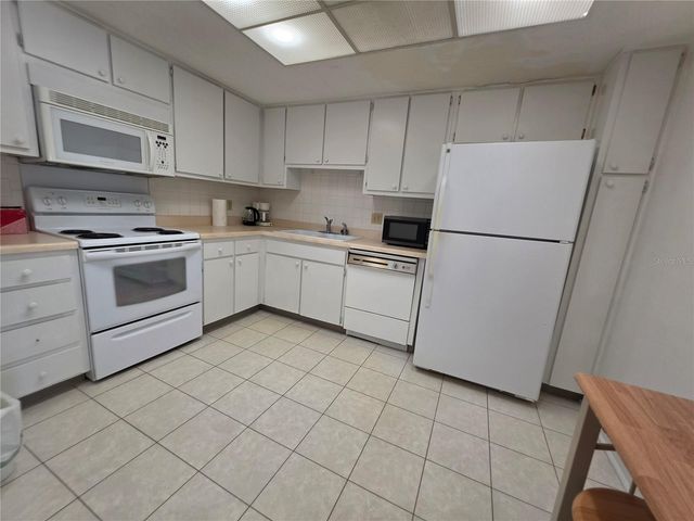 675 S GULFVIEW BOULEVARD 1007, Clearwater, FL 33767