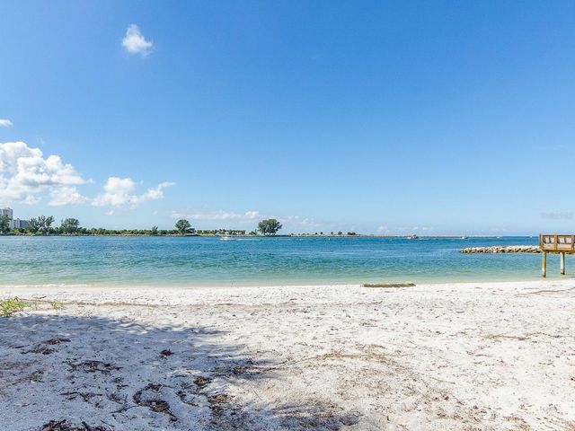 675 S GULFVIEW BOULEVARD 1007, Clearwater, FL 33767