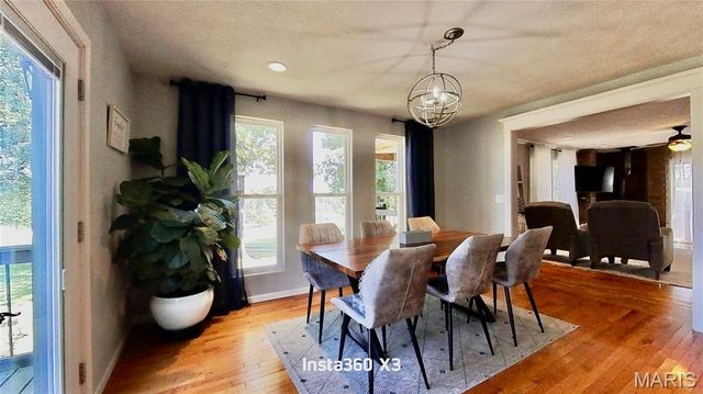 4707 Private Road 5127, Willow Springs, MO 65793