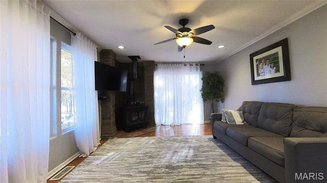 4707 Private Road 5127, Willow Springs, MO 65793