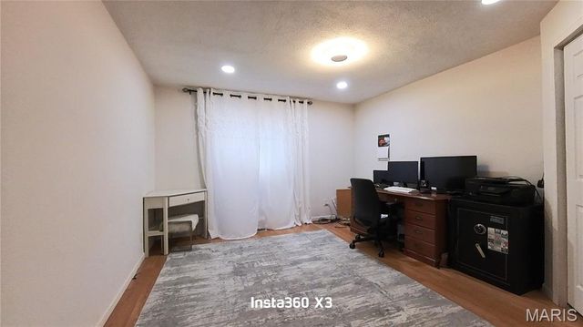 4707 Private Road 5127, Willow Springs, MO 65793