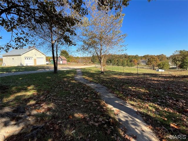 4707 Private Road 5127, Willow Springs, MO 65793