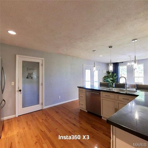 4707 Private Road 5127, Willow Springs, MO 65793