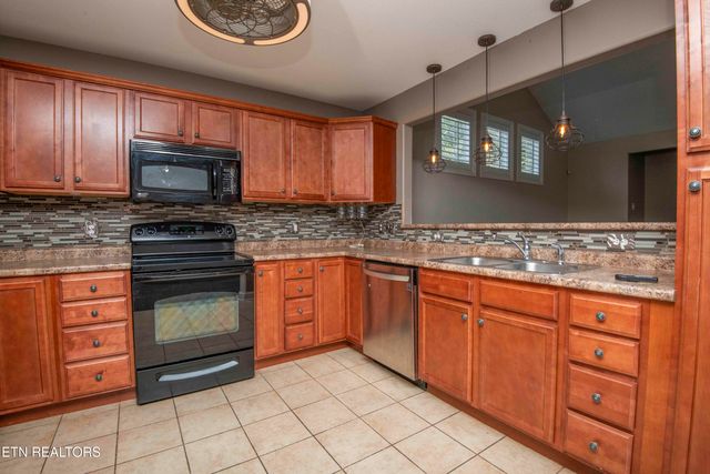 1440 Hazelgreen Way, Knoxville, TN 37912
