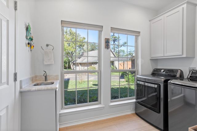 860 Fm-517 E, Dickinson, TX 77539