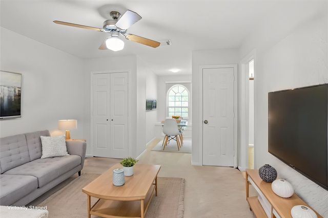 860 Fm-517 E, Dickinson, TX 77539