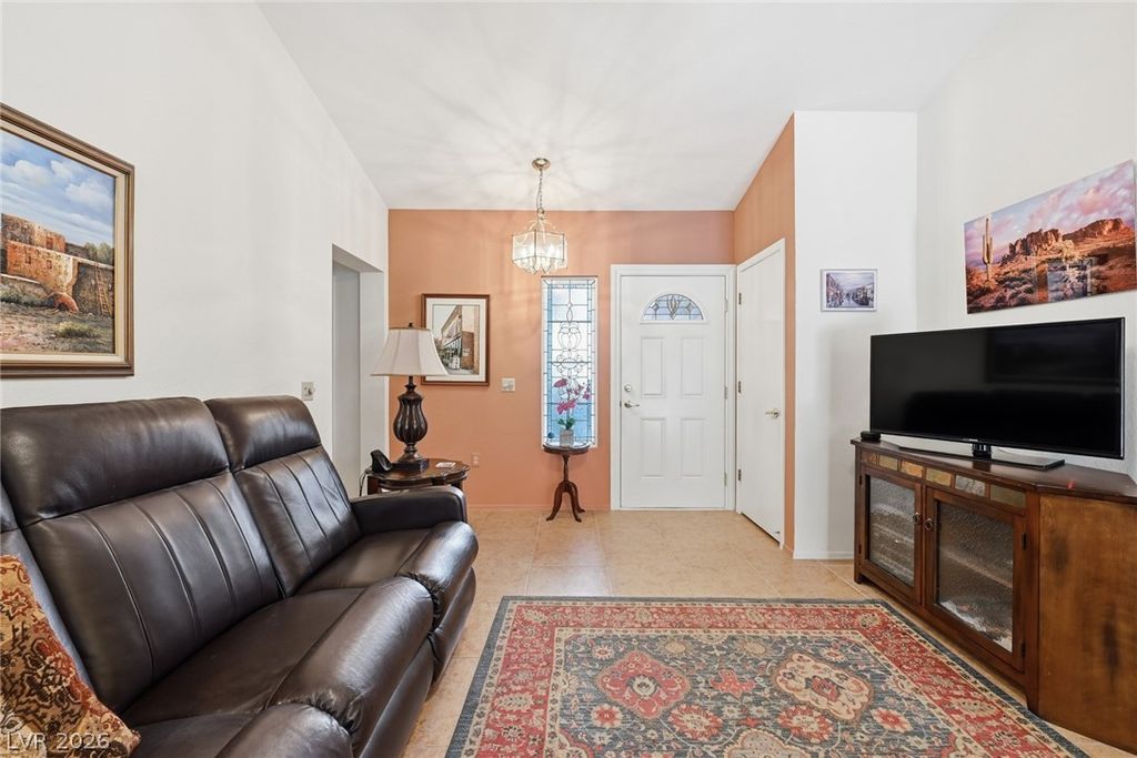 Image 14 of property listing at 2637 Saltbush Drive, Las Vegas, NV 89134