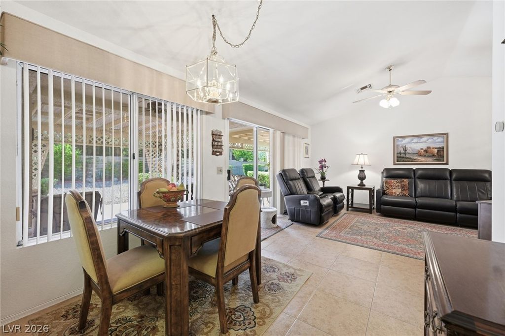 Image 18 of property listing at 2637 Saltbush Drive, Las Vegas, NV 89134