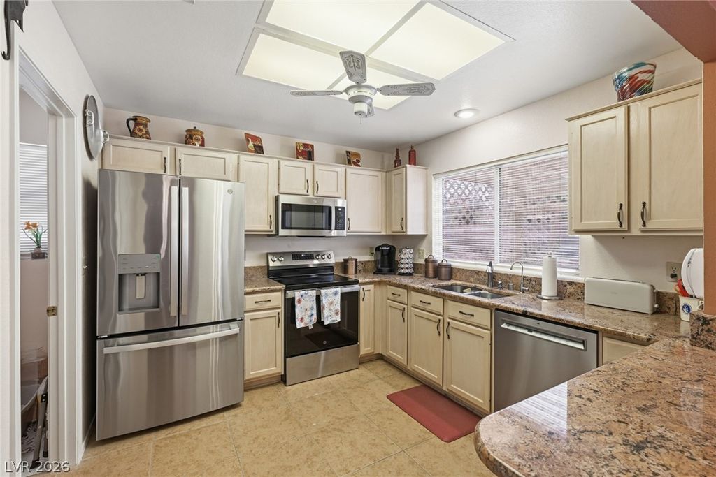 Image 8 of property listing at 2637 Saltbush Drive, Las Vegas, NV 89134