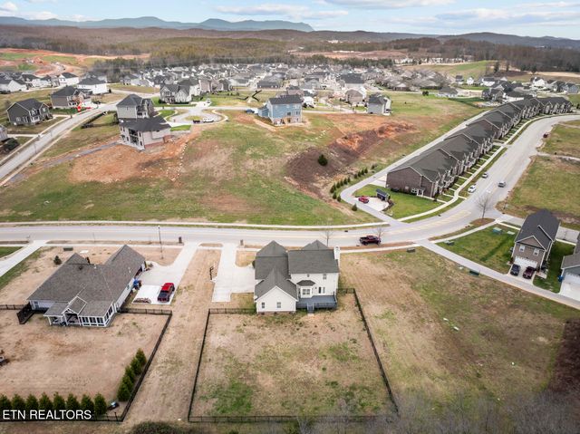 485 Broadberry Ave, Oak Ridge, TN 37830