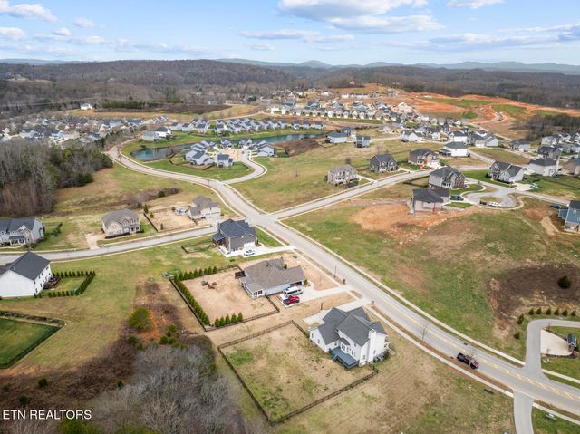 485 Broadberry Ave, Oak Ridge, TN 37830