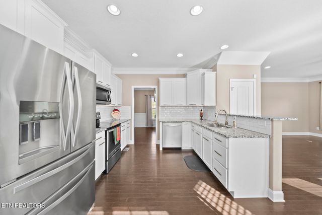 485 Broadberry Ave, Oak Ridge, TN 37830