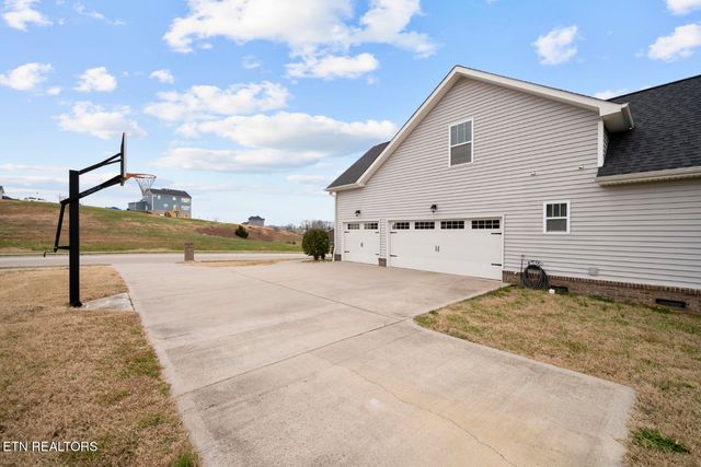 485 Broadberry Ave, Oak Ridge, TN 37830