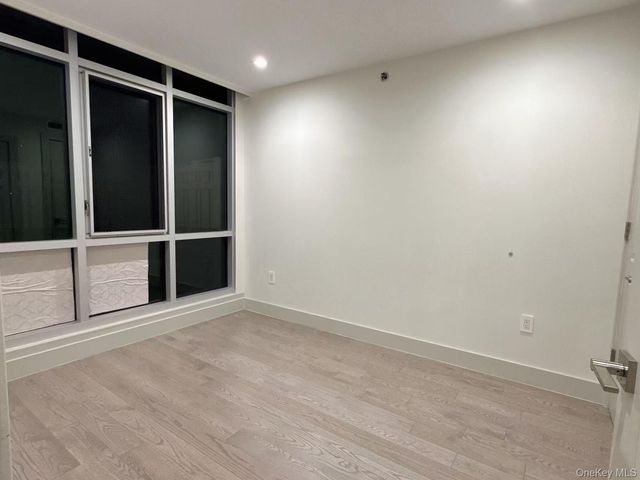 41-62 Bowne 3E, Flushing, NY 11355