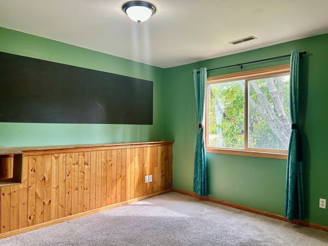 8819 Aspen Road, Saint Bonifacius, MN 55375