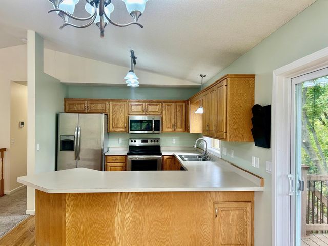 8819 Aspen Road, Saint Bonifacius, MN 55375