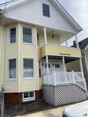 644-646 Hallett Street, Bridgeport, CT 06608